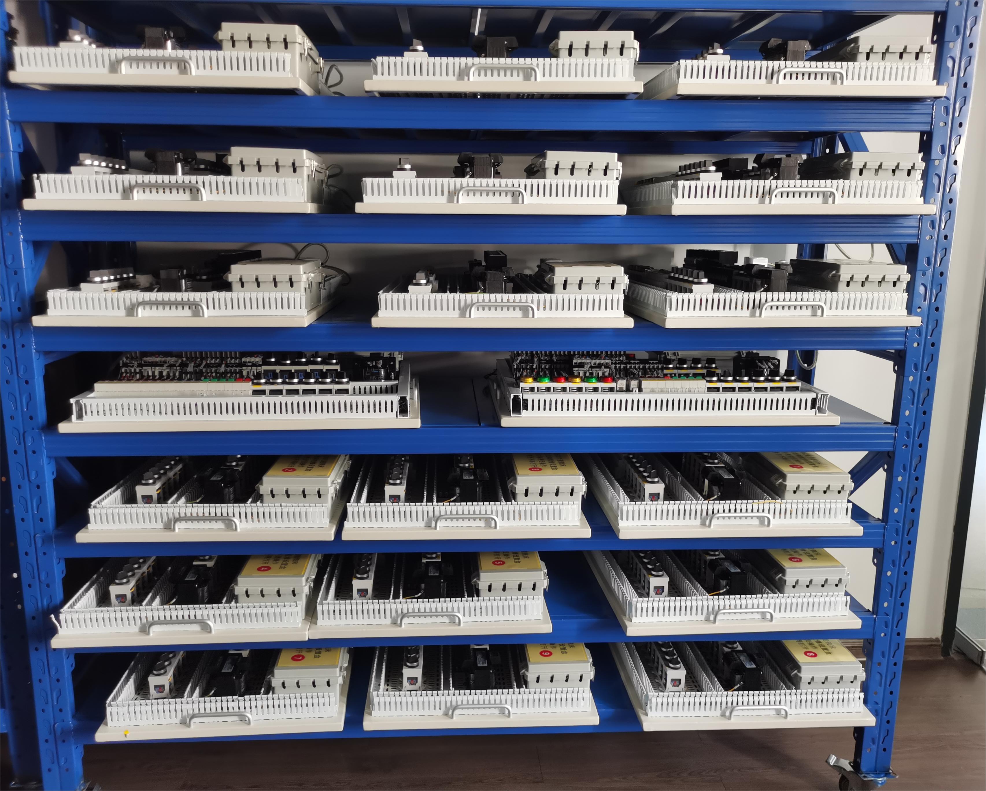 2、电工实训机床板.jpg